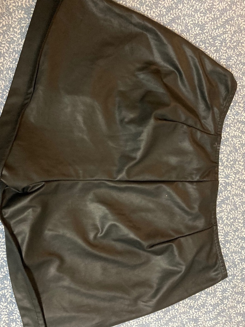 Faux Leather Hot Pants Short Shorts Black Size Small - Picture 9 of 11